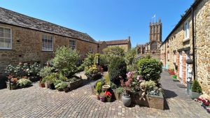 Communal Courtyard Garden- click for photo gallery